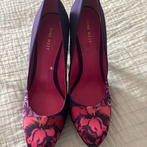 Nine West Purple/Hot Pink 4" Hottie Heel Pumps - Size 9